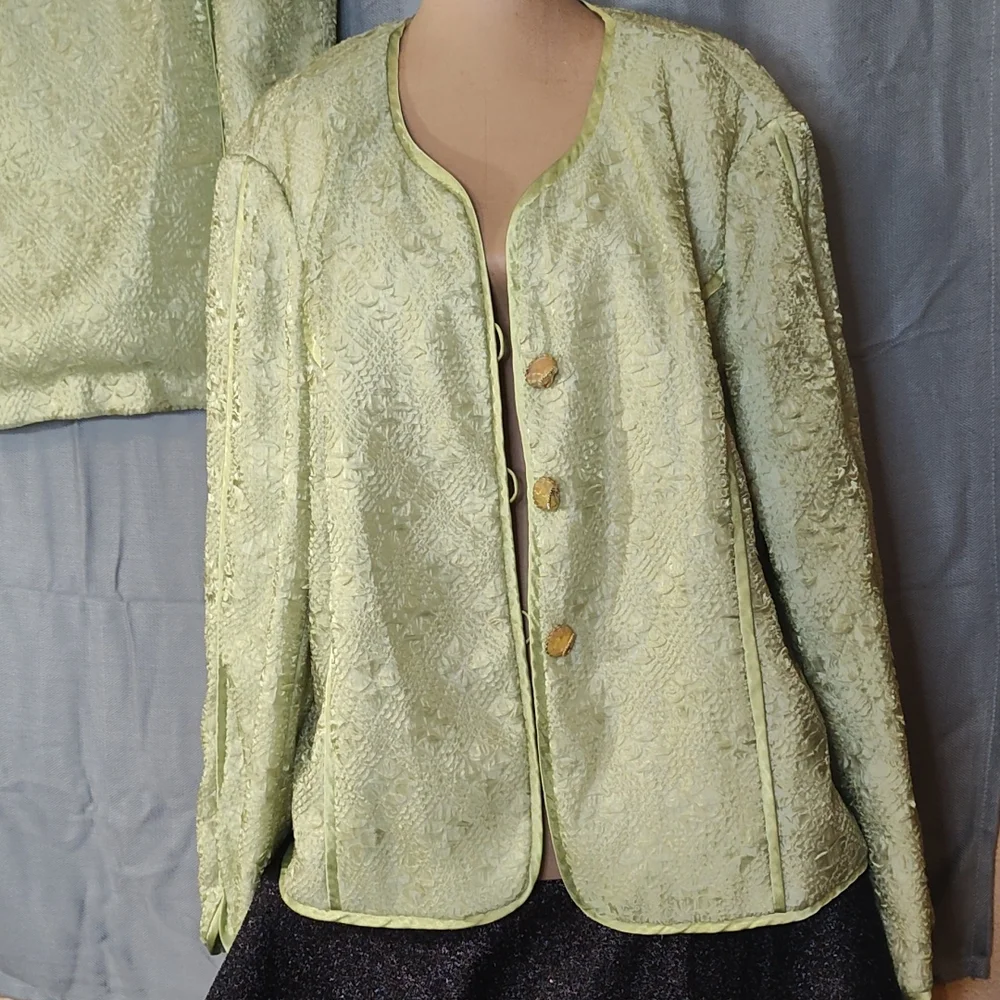 Moshita Couture Suit - Picture 2 of 6